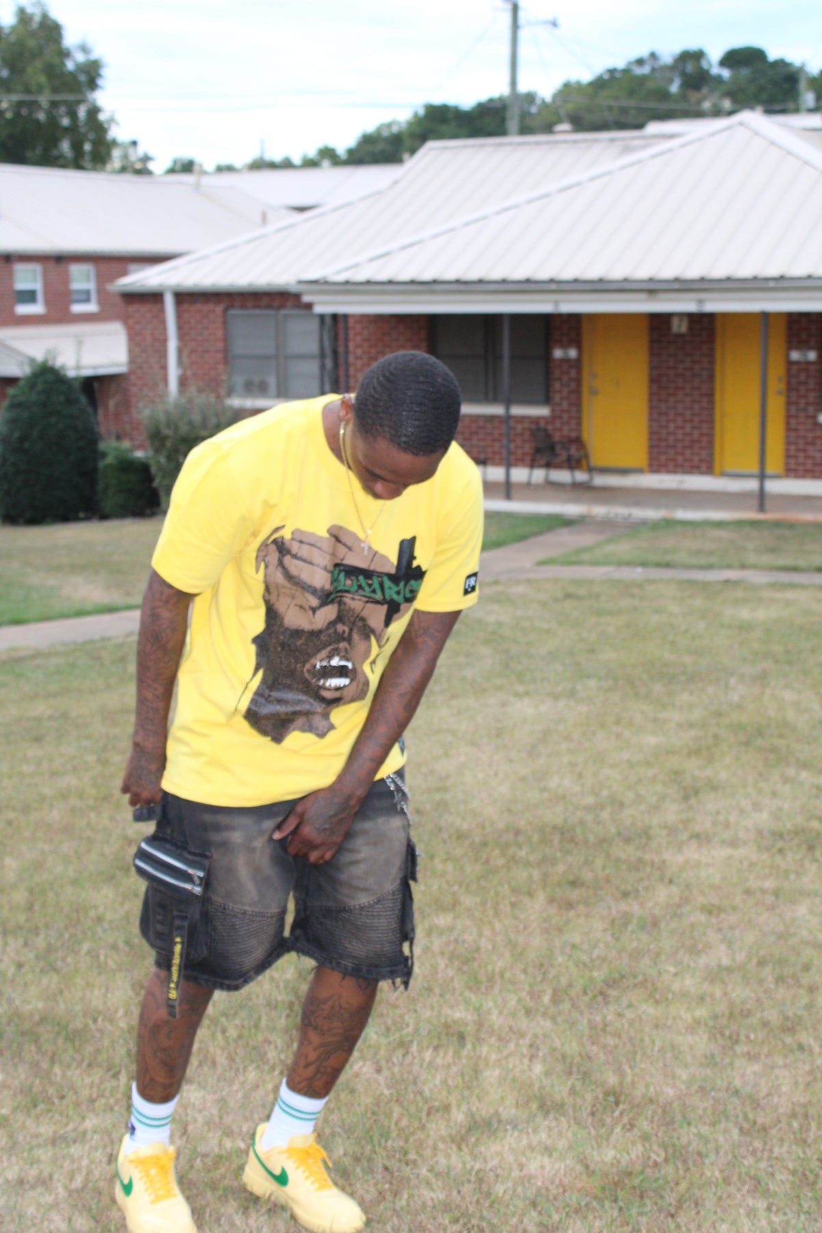 FLYRICH PRIVATE FLIGHT GRAPHIC TEE