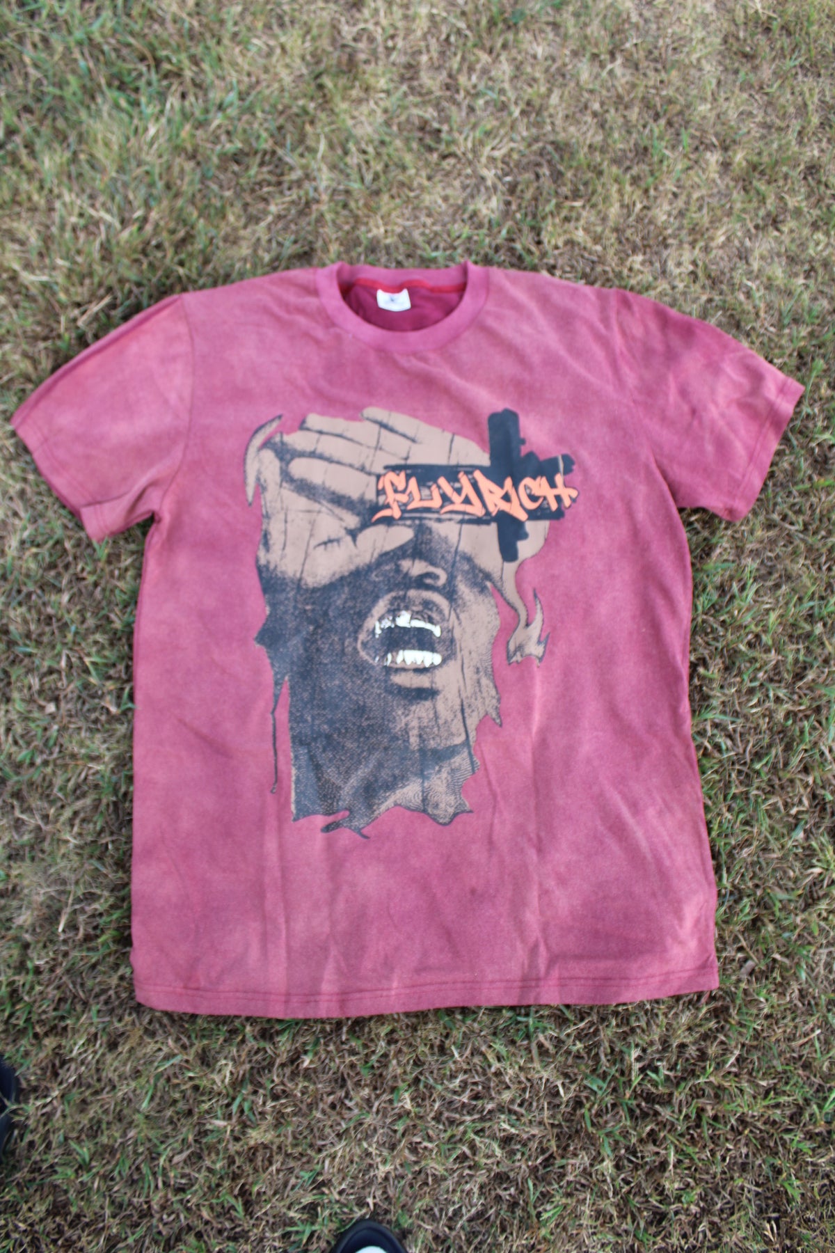 FLYRICH PRIVATE FLIGHT GRAPHIC TEE